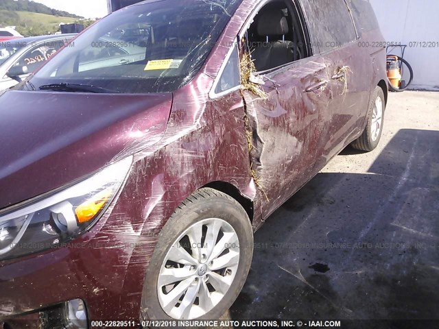 KNDMC5C10F6055192 - 2015 KIA SEDONA EX/SX MAROON photo 6