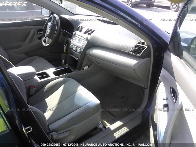 4T1BE46K77U041654 - 2007 TOYOTA CAMRY NEW GENERAT CE/LE/XLE/SE BLUE photo 5