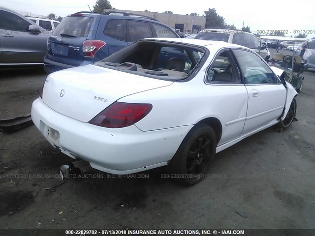 19UYA1155VL006772 - 1997 ACURA 2.2CL WHITE photo 4