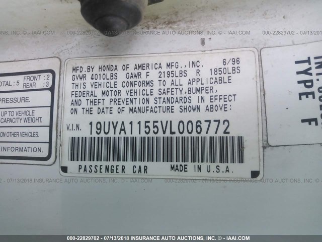 19UYA1155VL006772 - 1997 ACURA 2.2CL Білий фото 9