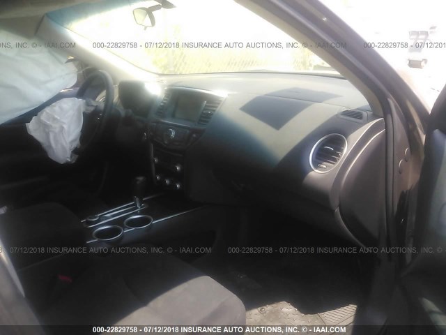 5N1AR2MM5DC667939 - 2013 NISSAN PATHFINDER S/SV/SL/PLATINUM TAN photo 5