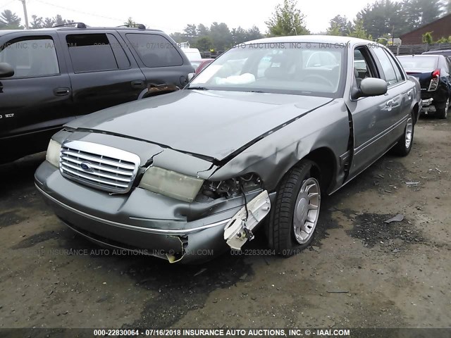 2FAFP74W2YX128613 - 2000 FORD CROWN VICTORIA LX GRAY photo 2