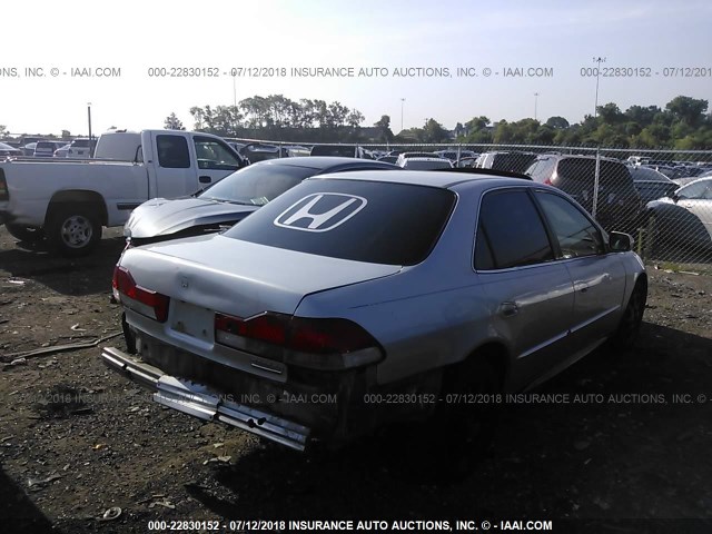 1HGCG56792A042210 - 2002 HONDA ACCORD SE SILVER photo 4