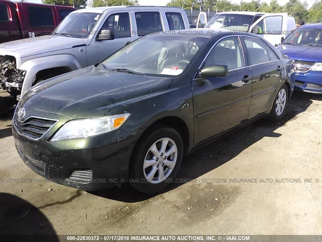 4T1BF3EKXBU668186 - 2011 TOYOTA CAMRY SE/LE/XLE GREEN photo 2
