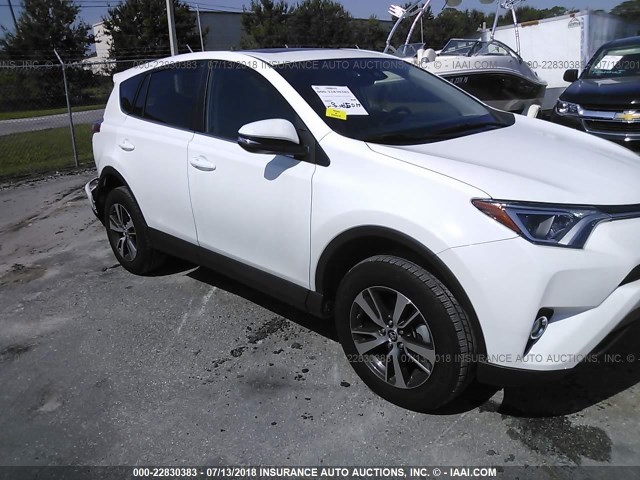 2T3WFREV1JW412927 - 2018 TOYOTA RAV4 ADVENTURE/XLE 白色 照片 1