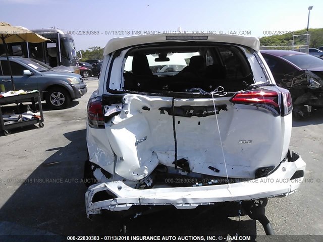 2T3WFREV1JW412927 - 2018 TOYOTA RAV4 ADVENTURE/XLE 白色 照片 6