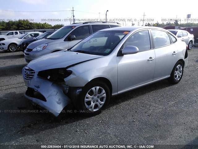 KMHDU4AD8AU972269 - 2010 HYUNDAI ELANTRA BLUE/GLS/SE SILVER photo 2