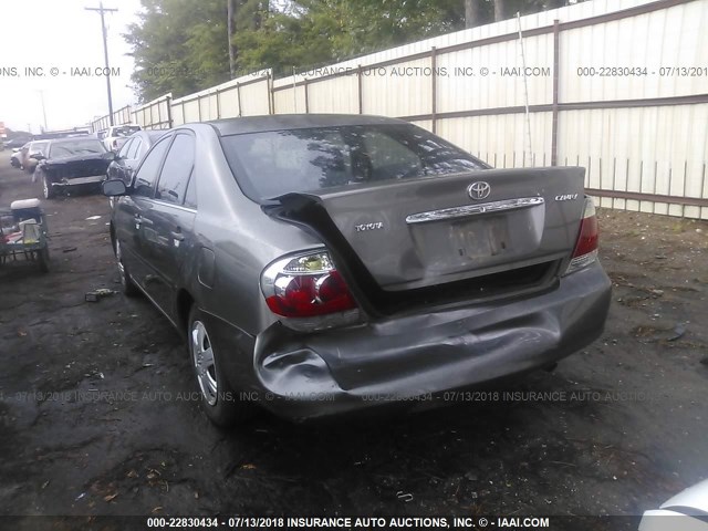 JTDBE32K563060406 - 2006 TOYOTA CAMRY LE/XLE 灰色 照片 3