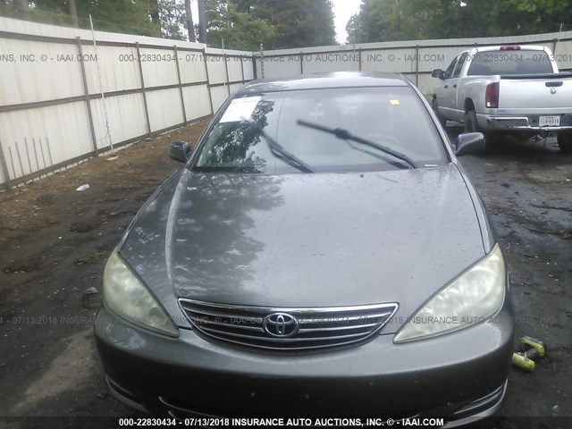 JTDBE32K563060406 - 2006 TOYOTA CAMRY LE/XLE 灰色 照片 6