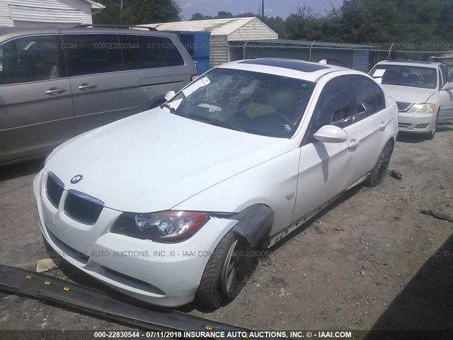 WBAVA37577NL11666 - 2007 BMW 328 I WHITE photo 2