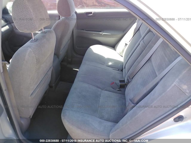 4T1BE32K02U525500 - 2002 TOYOTA CAMRY LE/XLE/SE 银色 照片 8