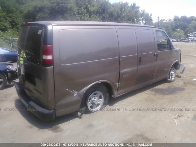 1GCEG15X241210323 - 2004 CHEVROLET EXPRESS G1500  GOLD photo 4