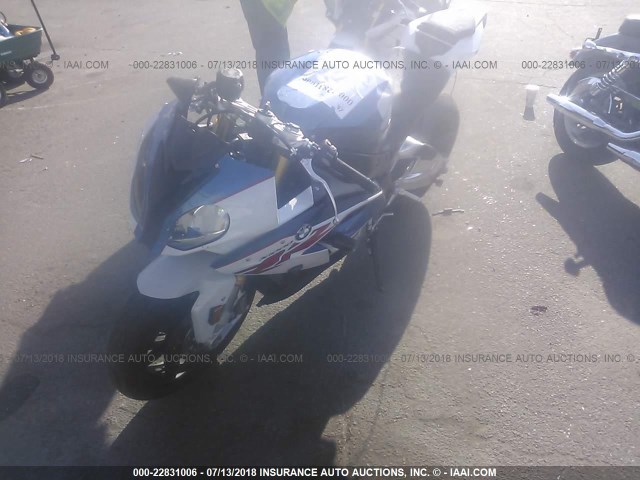 WB10D6007HZ710525 - 2017 BMW S 1000 RR WHITE photo 2