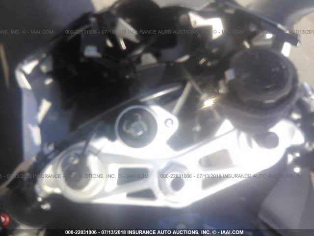 WB10D6007HZ710525 - 2017 BMW S 1000 RR WHITE photo 7