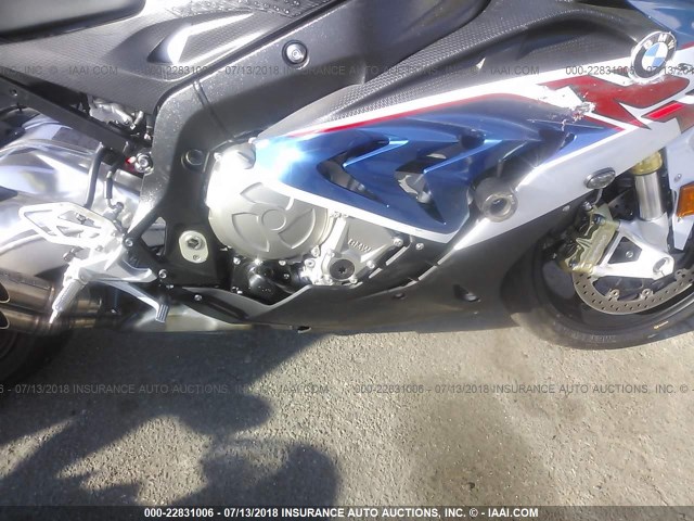 WB10D6007HZ710525 - 2017 BMW S 1000 RR WHITE photo 8