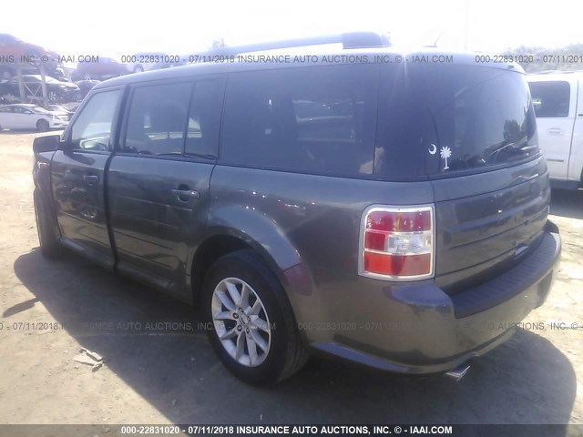 2FMGK5B82HBA03576 - 2017 FORD FLEX SE GRAY photo 3