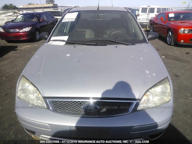 1FAFP34N97W351371 - 2007 FORD FOCUS ZX4/S/SE/SES 银色 照片 6