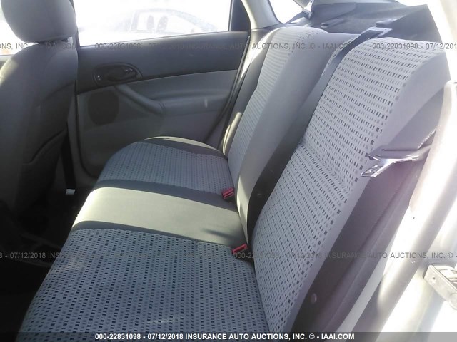 1FAFP34N97W351371 - 2007 FORD FOCUS ZX4/S/SE/SES 银色 照片 8