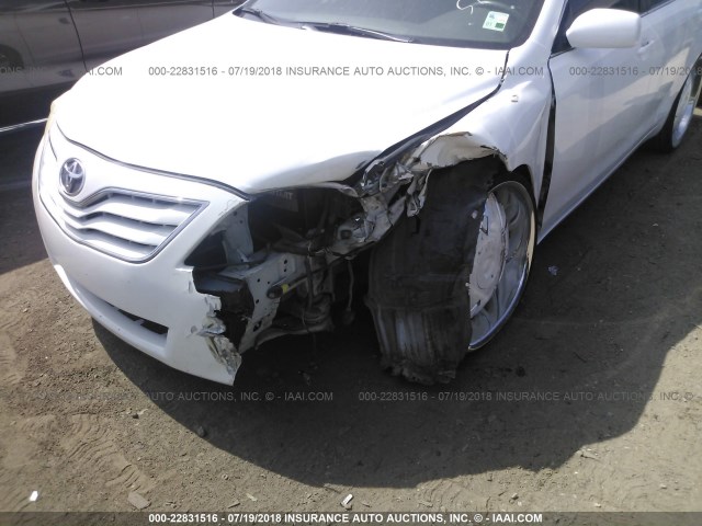 4T1BF3EK8BU587462 - 2011 TOYOTA CAMRY SE/LE/XLE WHITE photo 6
