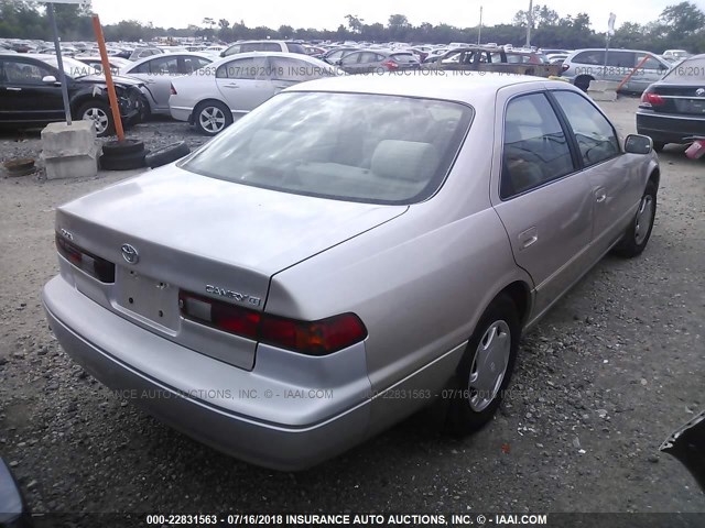 4T1BG22K3XU894069 - 1999 TOYOTA CAMRY CE/LE/XLE GOLD photo 4