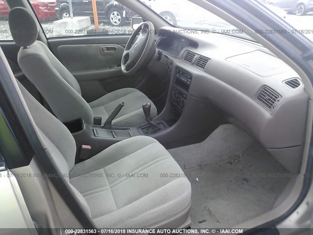 4T1BG22K3XU894069 - 1999 TOYOTA CAMRY CE/LE/XLE GOLD photo 5