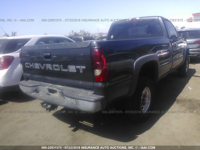 1GCHC24U84E176841 - 2004 CHEVROLET SILVERADO C2500 HEAVY DUTY GRAY photo 4