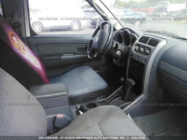 1N6ED27Y52C352572 - 2002 NISSAN FRONTIER CREW CAB XE/CREW CAB SE WHITE photo 5