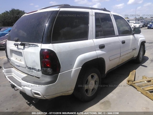 1GNDS13S122388790 - 2002 CHEVROLET TRAILBLAZER  WHITE photo 4