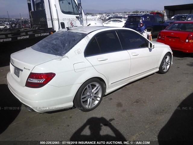 WDDGF8BB8CF920976 - 2012 MERCEDES-BENZ C 300 4MATIC WHITE photo 4