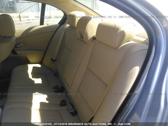 WBANF73597CU21368 - 2007 BMW 530 XI GRAY photo 8