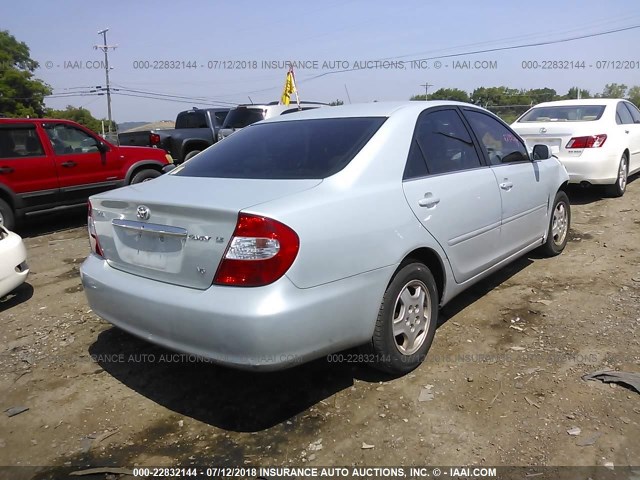 4T1BF32K52U519561 - 2002 TOYOTA CAMRY LE/XLE/SE 金色 照片 4