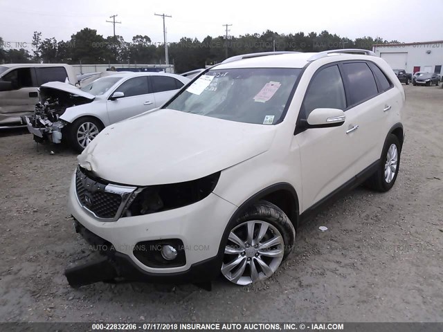 5XYKWDA20CG251100 - 2012 KIA SORENTO SX BEIGE photo 2