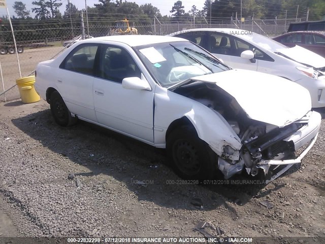 JT2BG22K5X0305110 - 1999 TOYOTA CAMRY LE/XLE 白色 照片 1