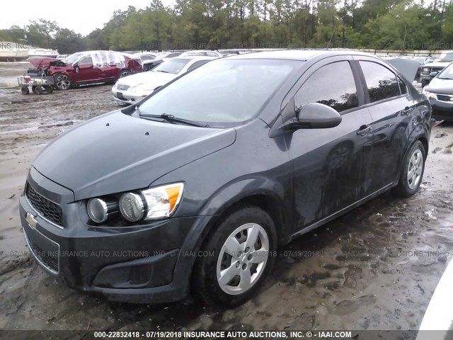 1G1JA5SH5E4240946 - 2014 CHEVROLET SONIC LS 灰色 照片 2