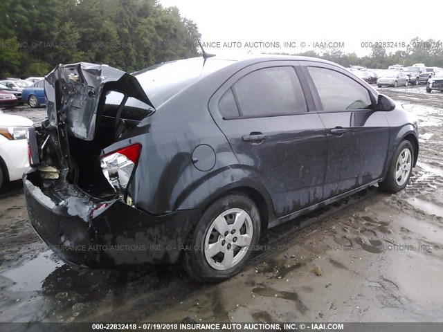 1G1JA5SH5E4240946 - 2014 CHEVROLET SONIC LS 灰色 照片 4