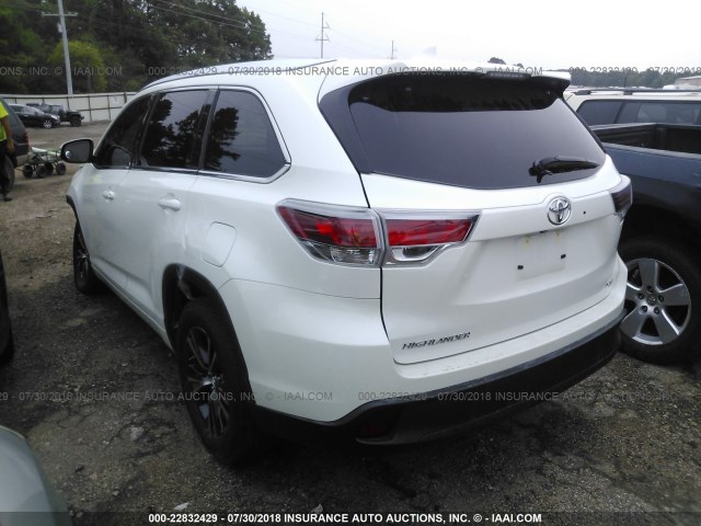 5TDKKRFH8GS175186 - 2016 TOYOTA HIGHLANDER XLE WHITE photo 3