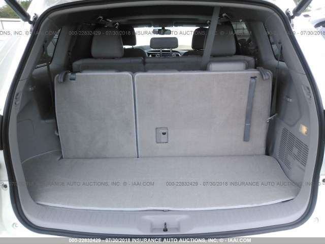 5TDKKRFH8GS175186 - 2016 TOYOTA HIGHLANDER XLE თეთრი ფოტო 8