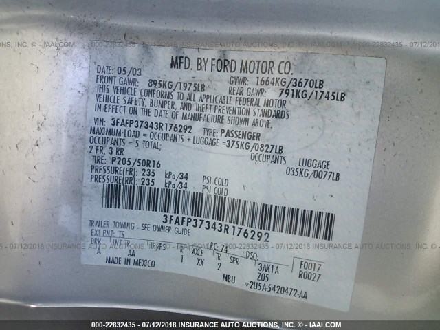 3FAFP37343R176292 - 2003 FORD FOCUS ZX5 SILVER photo 9