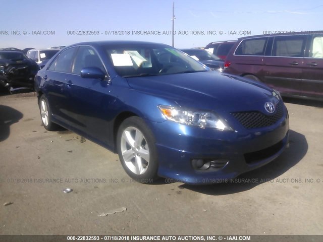 4T1BF3EKXBU734865 - 2011 TOYOTA CAMRY SE/LE/XLE ლურჯი ფოტო 1
