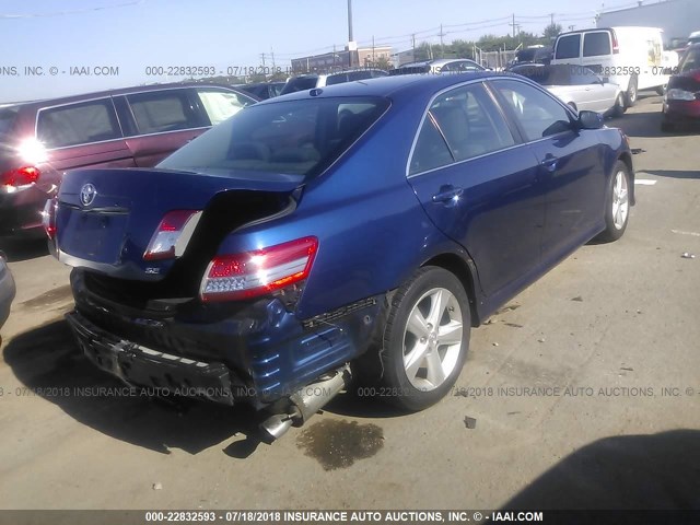 4T1BF3EKXBU734865 - 2011 TOYOTA CAMRY SE/LE/XLE ლურჯი ფოტო 4