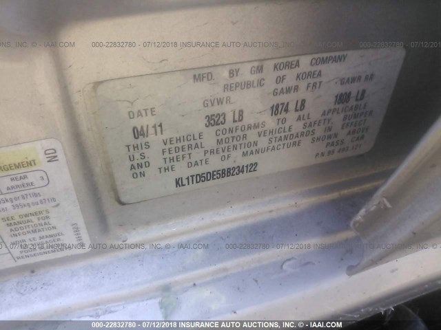 KL1TD5DE5BB234122 - 2011 CHEVROLET AVEO LS/LT 银色 照片 9