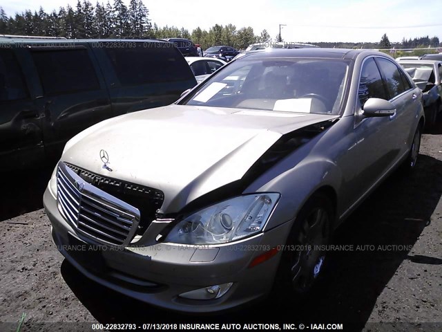 WDDNG86X97A104985 - 2007 MERCEDES-BENZ S 550 4MATIC SILVER photo 2