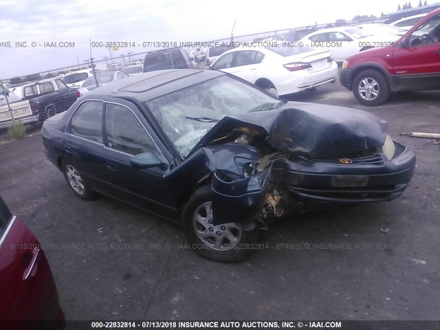 JT2BF22K1V0007900 - 1997 TOYOTA CAMRY LE/XLE GREEN photo 1