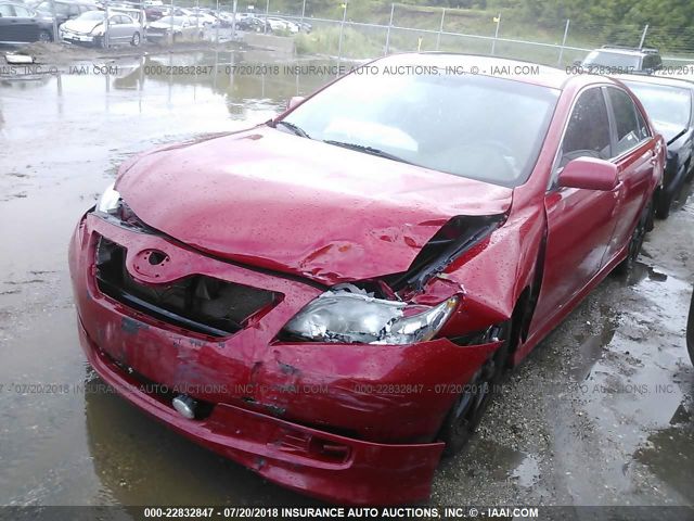 4T1BK46K57U028913 - 2007 TOYOTA CAMRY NEW GENERAT LE/XLE/SE RED photo 2