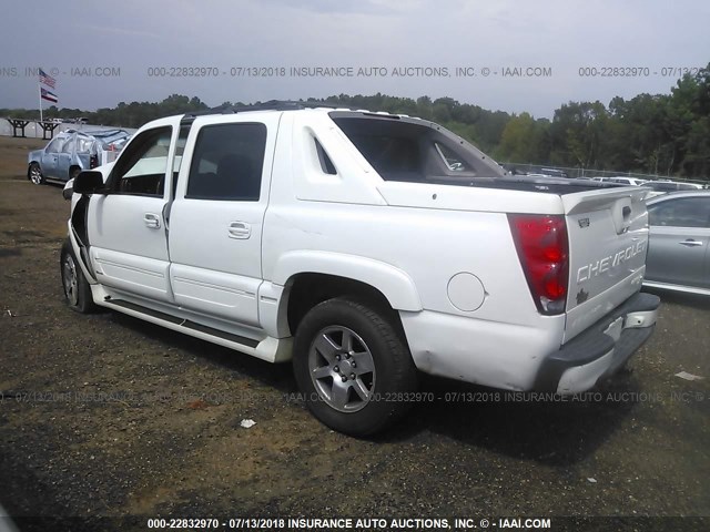 3GNEC12Z86G222697 - 2006 CHEVROLET AVALANCHE C1500 WHITE photo 3