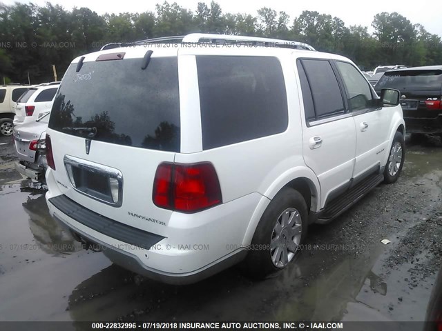 5LMFU27R53LJ40703 - 2003 LINCOLN NAVIGATOR WHITE photo 4