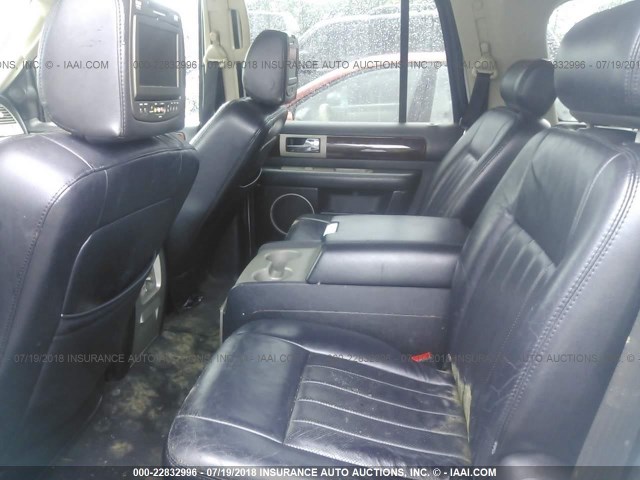 5LMFU27R53LJ40703 - 2003 LINCOLN NAVIGATOR WHITE photo 8