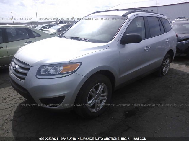 5XYZGDAB3CG114874 - 2012 HYUNDAI SANTA FE GLS SILVER photo 2