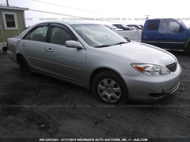 JTDBE30K530202236 - 2003 TOYOTA CAMRY LE/XLE SILVER photo 1