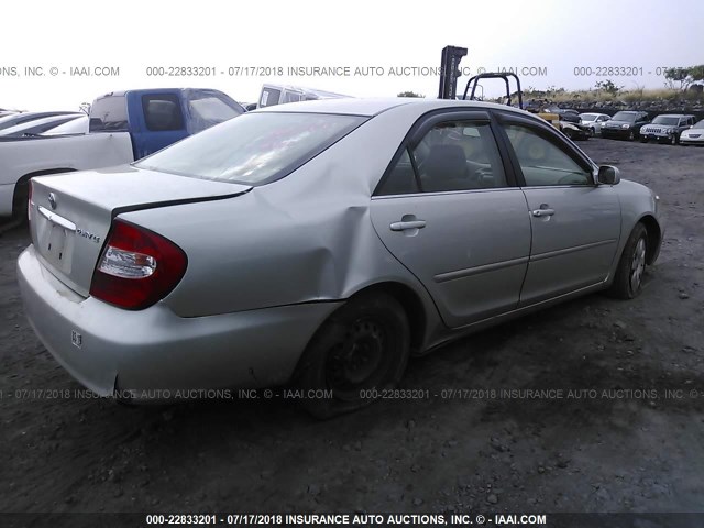 JTDBE30K530202236 - 2003 TOYOTA CAMRY LE/XLE SILVER photo 6